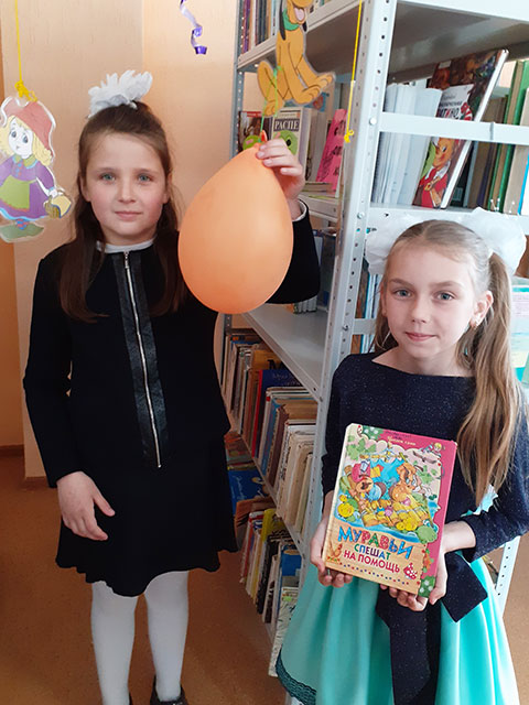 u nas kanikuly ura v biblioteku detvora3