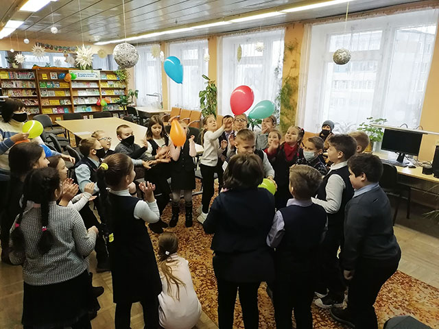 v gostyakh u vozdushnogo sharika5