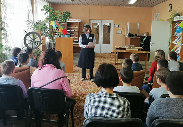 vesele v knizhkin den rozhdenya1