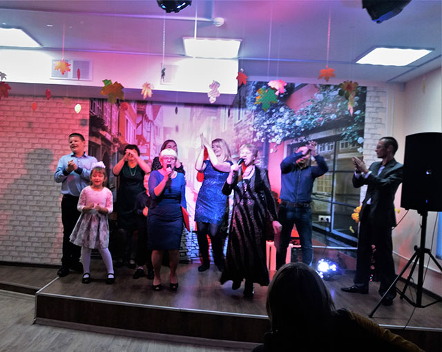 ya zhivu provozhaya gody4